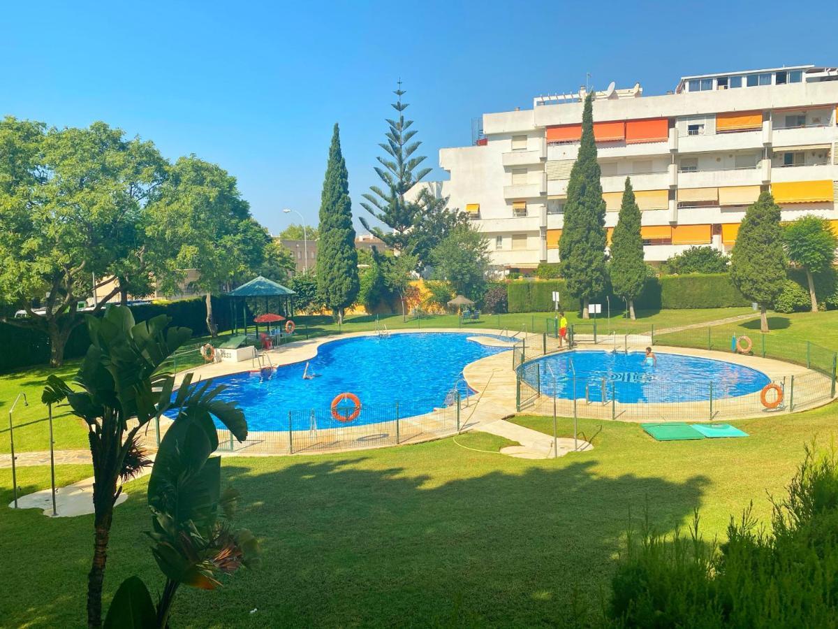 797 Holiday Rentals - Piso Para 4 Con Amplia Terraza Al Jardin Y Al Mar Бенальмадена Экстерьер фото